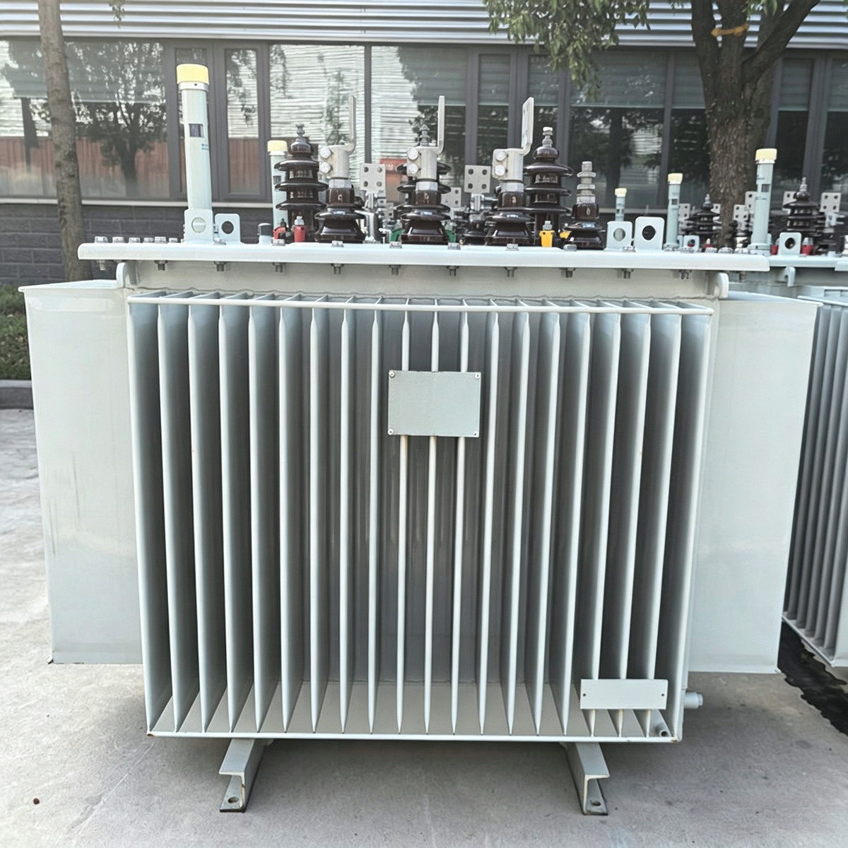Industrial power transformer
