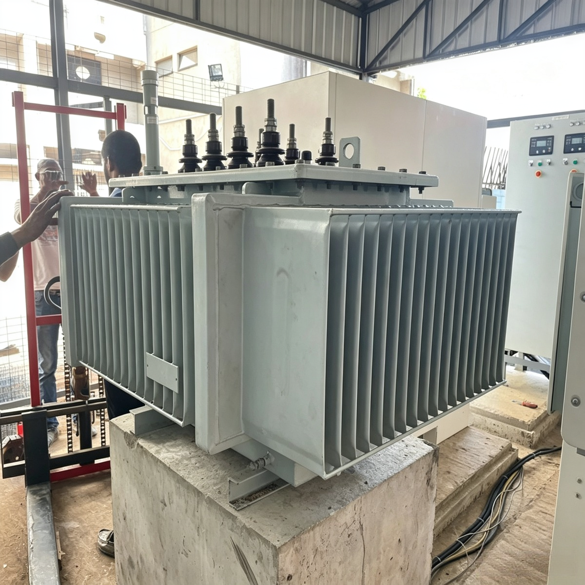 Industrial power transformer