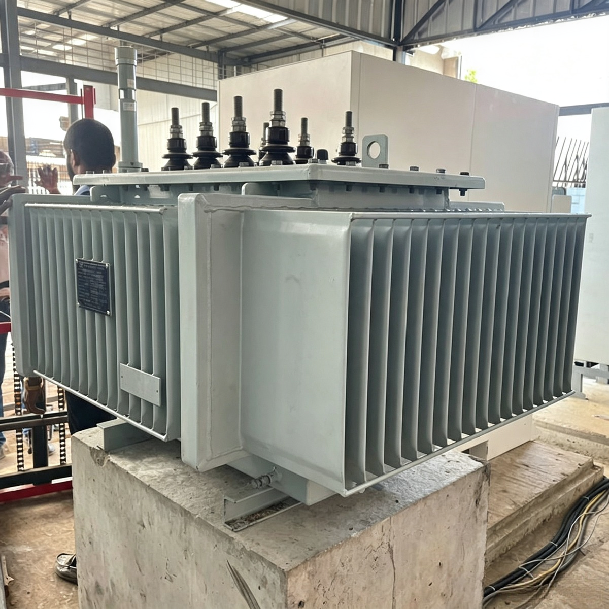 Industrial power transformer