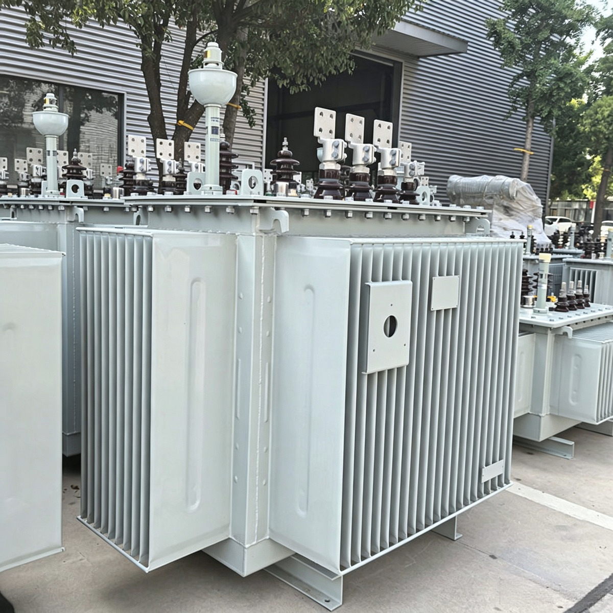 Industrial power transformer