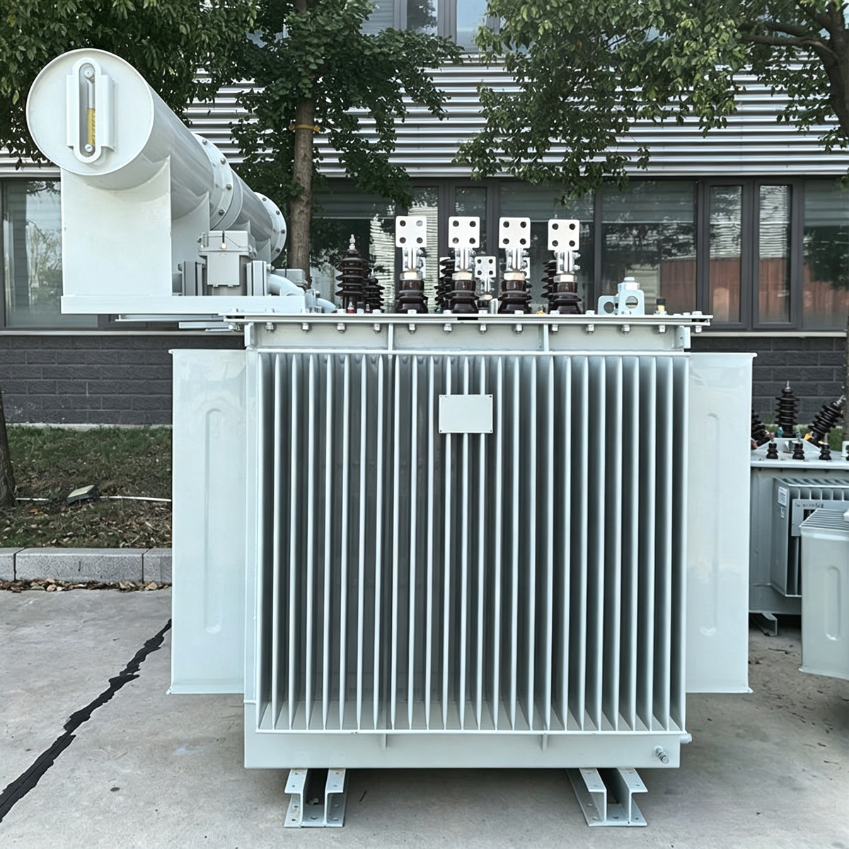 Industrial power transformer