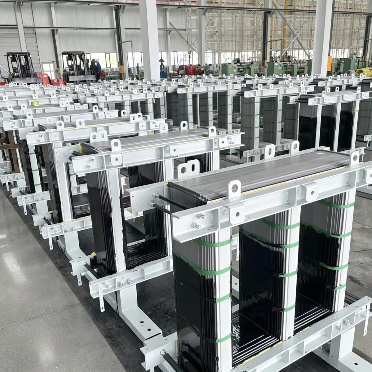 Industrial power transformer