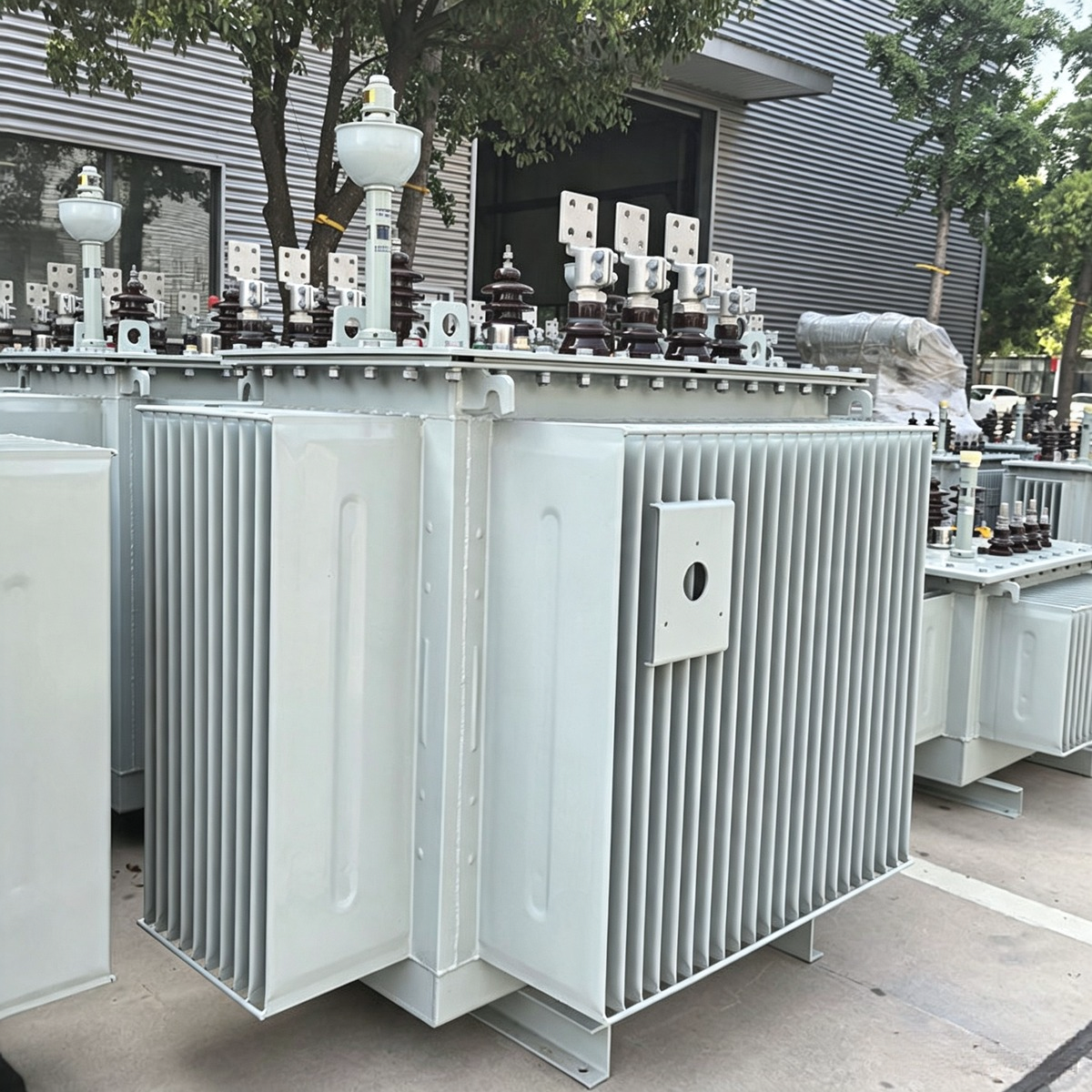 Industrial power transformer