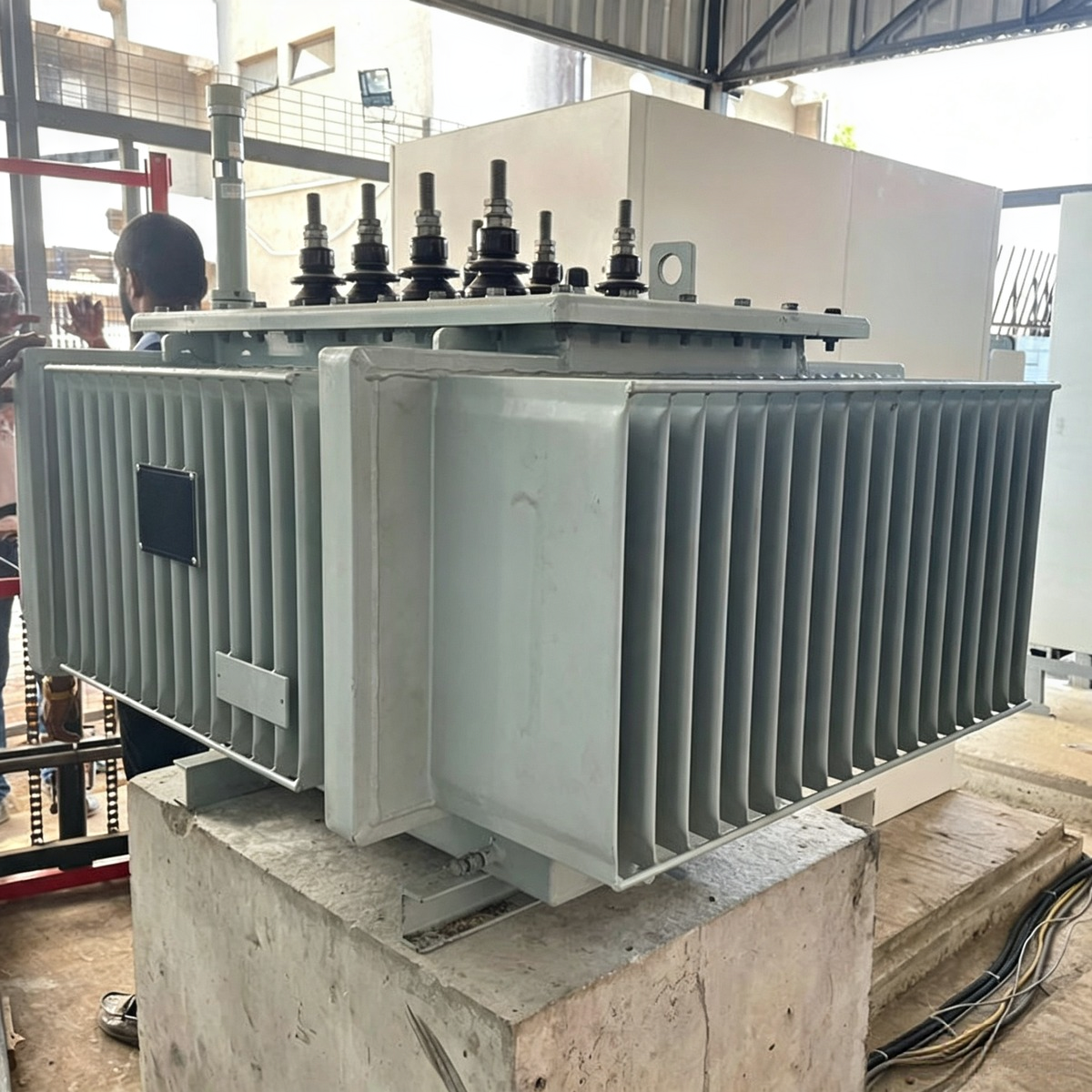 Industrial power transformer