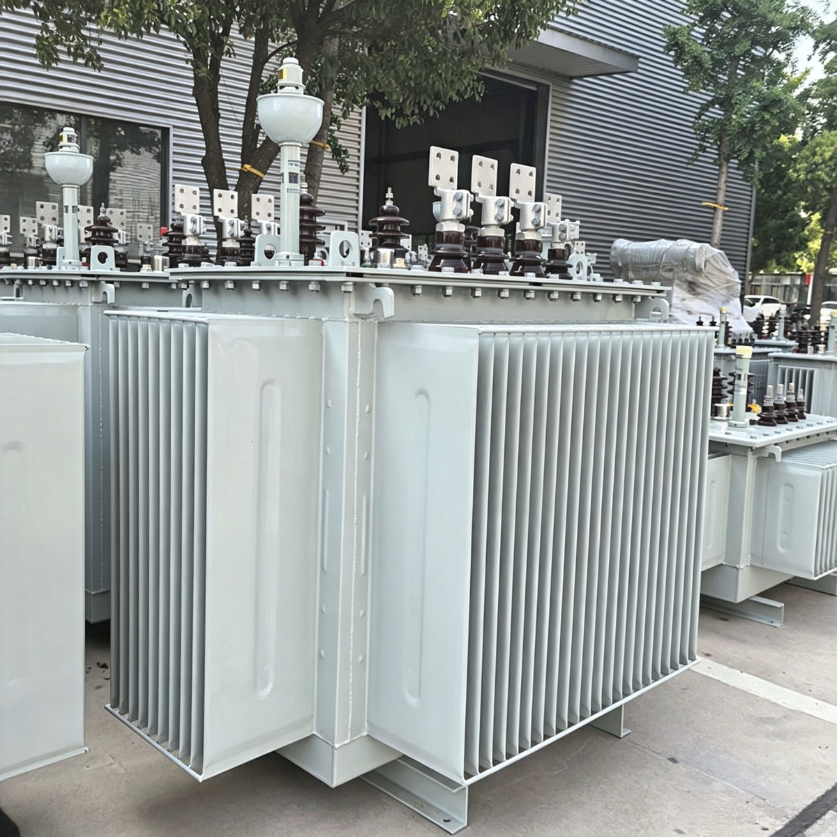 Industrial power transformer