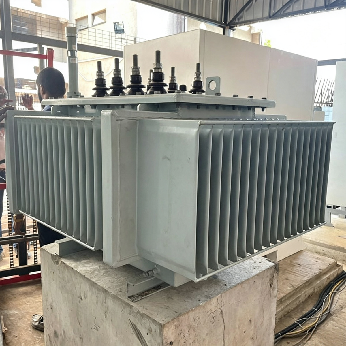 Industrial power transformer