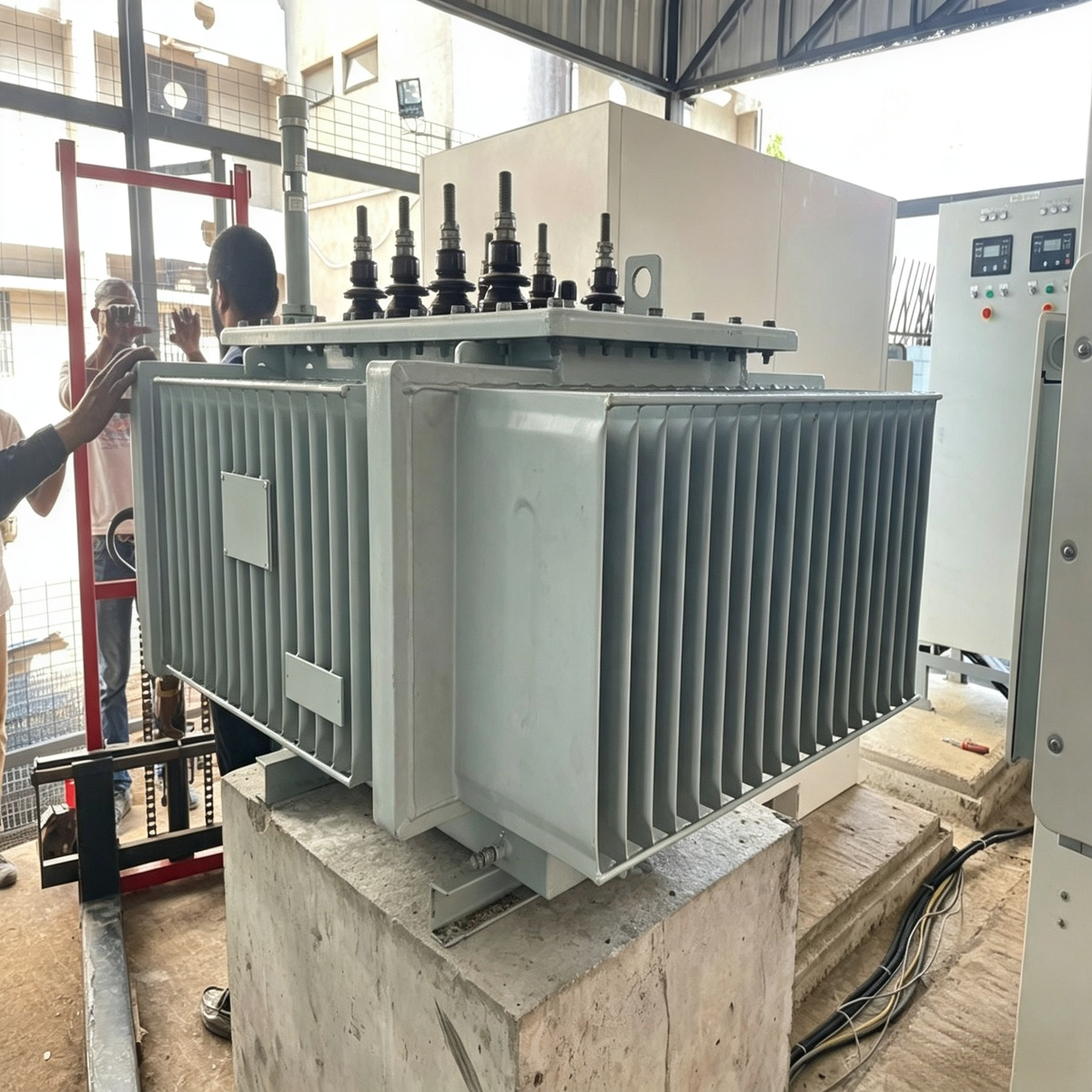 Industrial power transformer