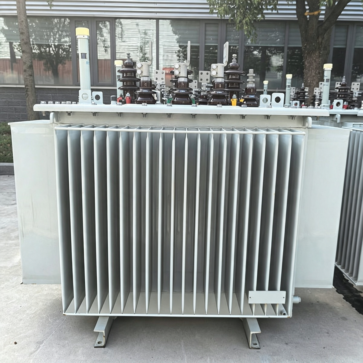 Industrial power transformer