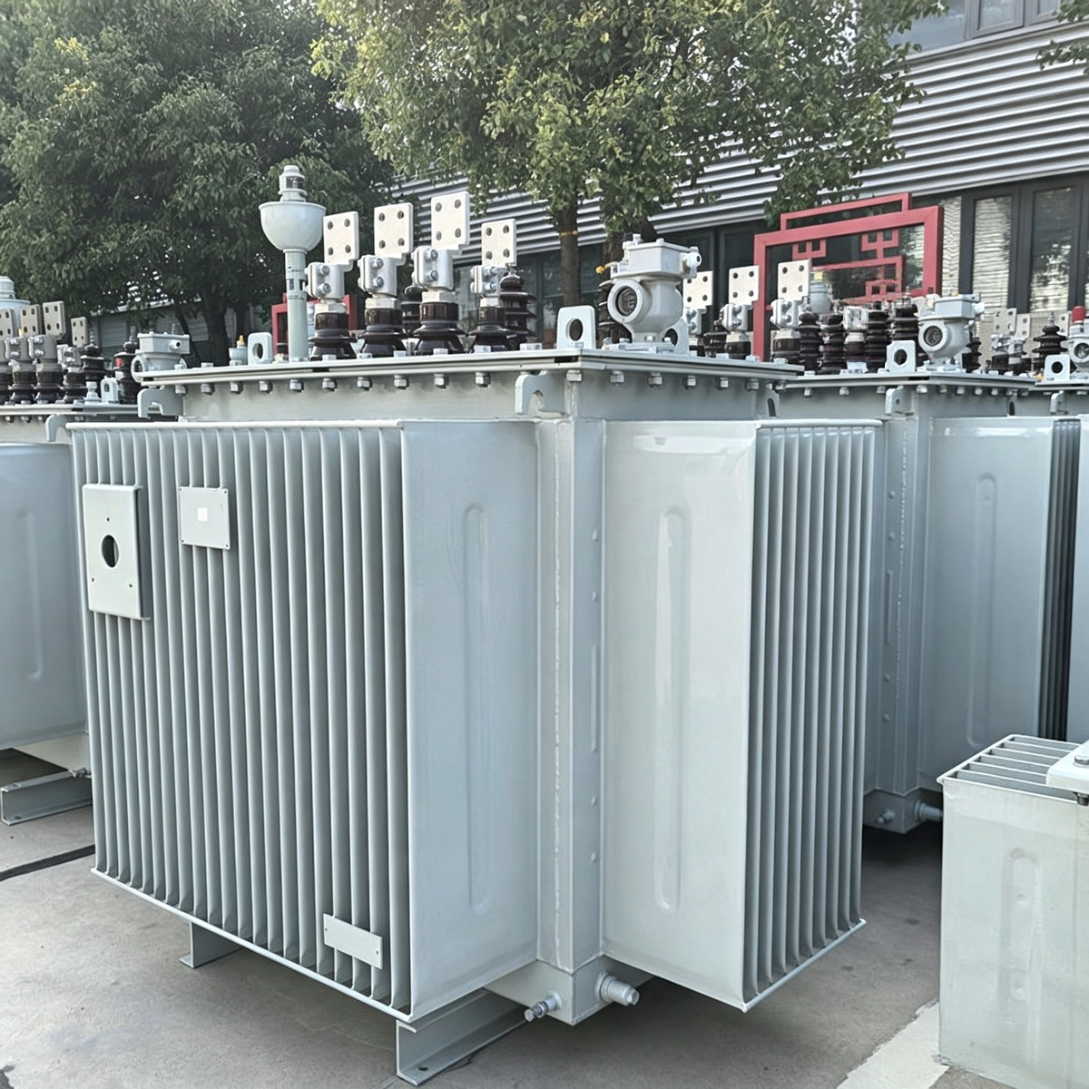 Industrial power transformer