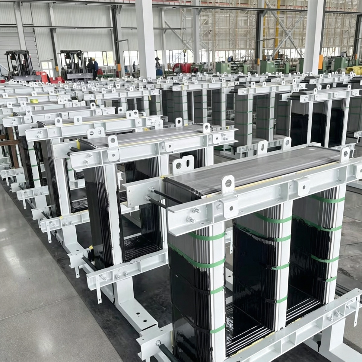 Industrial power transformer