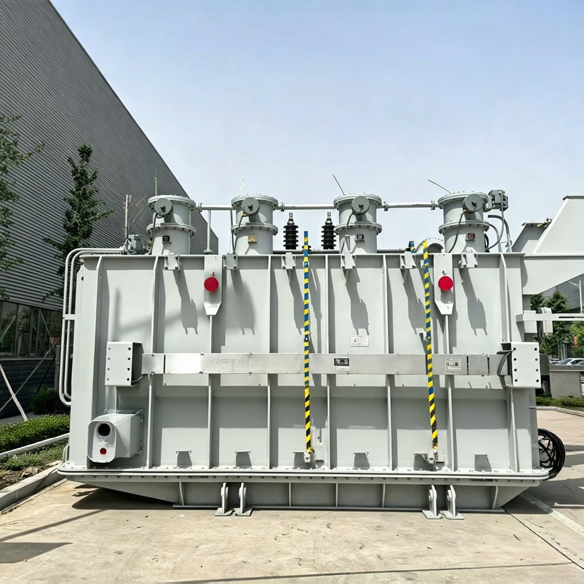 Industrial power transformer