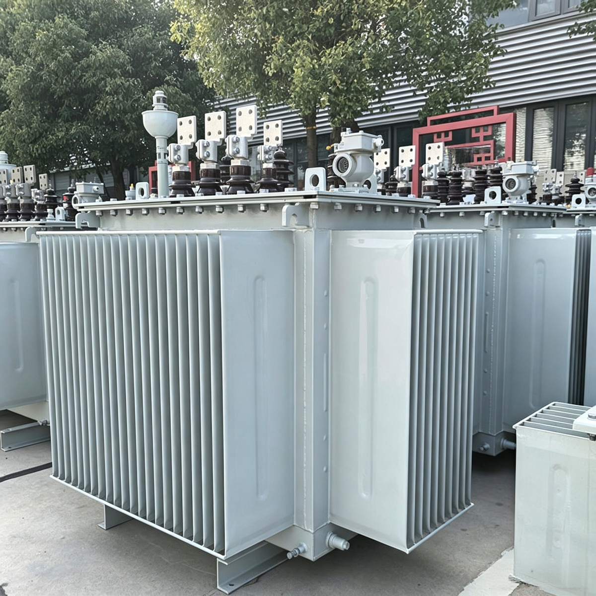 Industrial power transformer