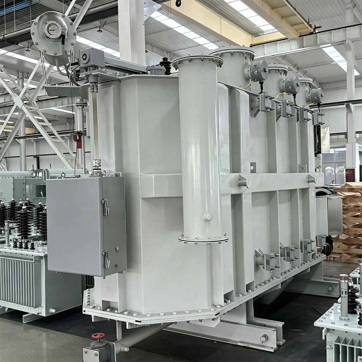 Industrial power transformer