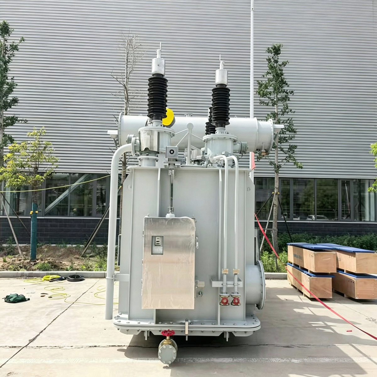 Industrial power transformer