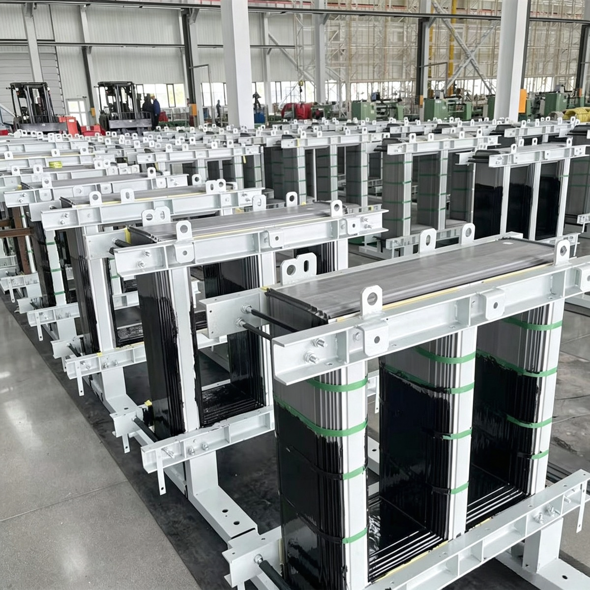 Industrial power transformer