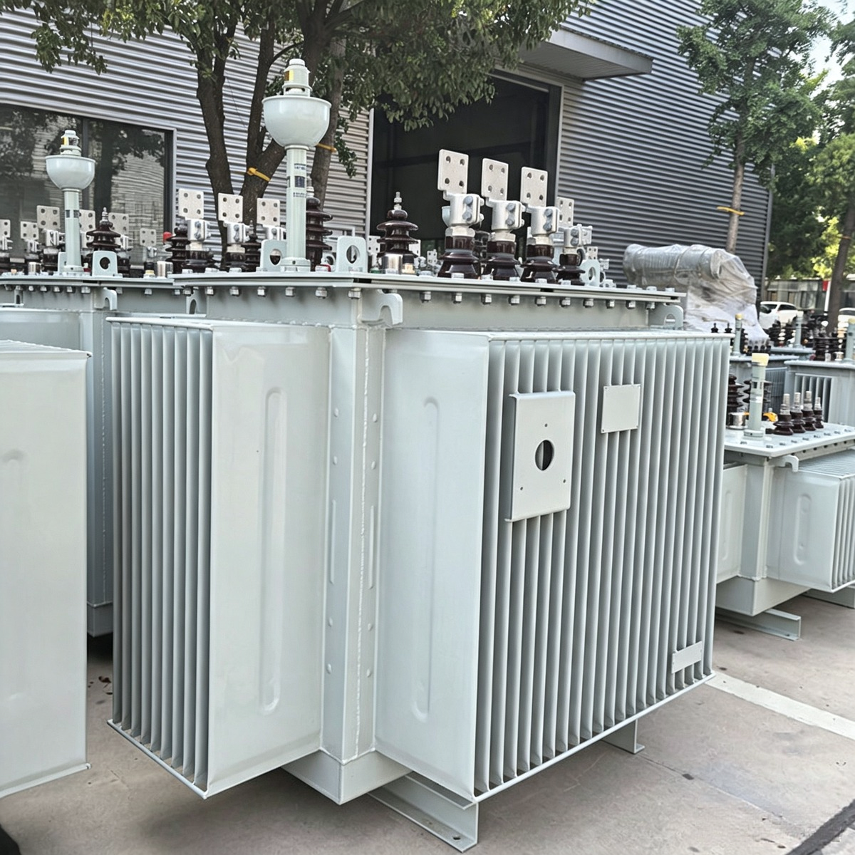 Industrial power transformer