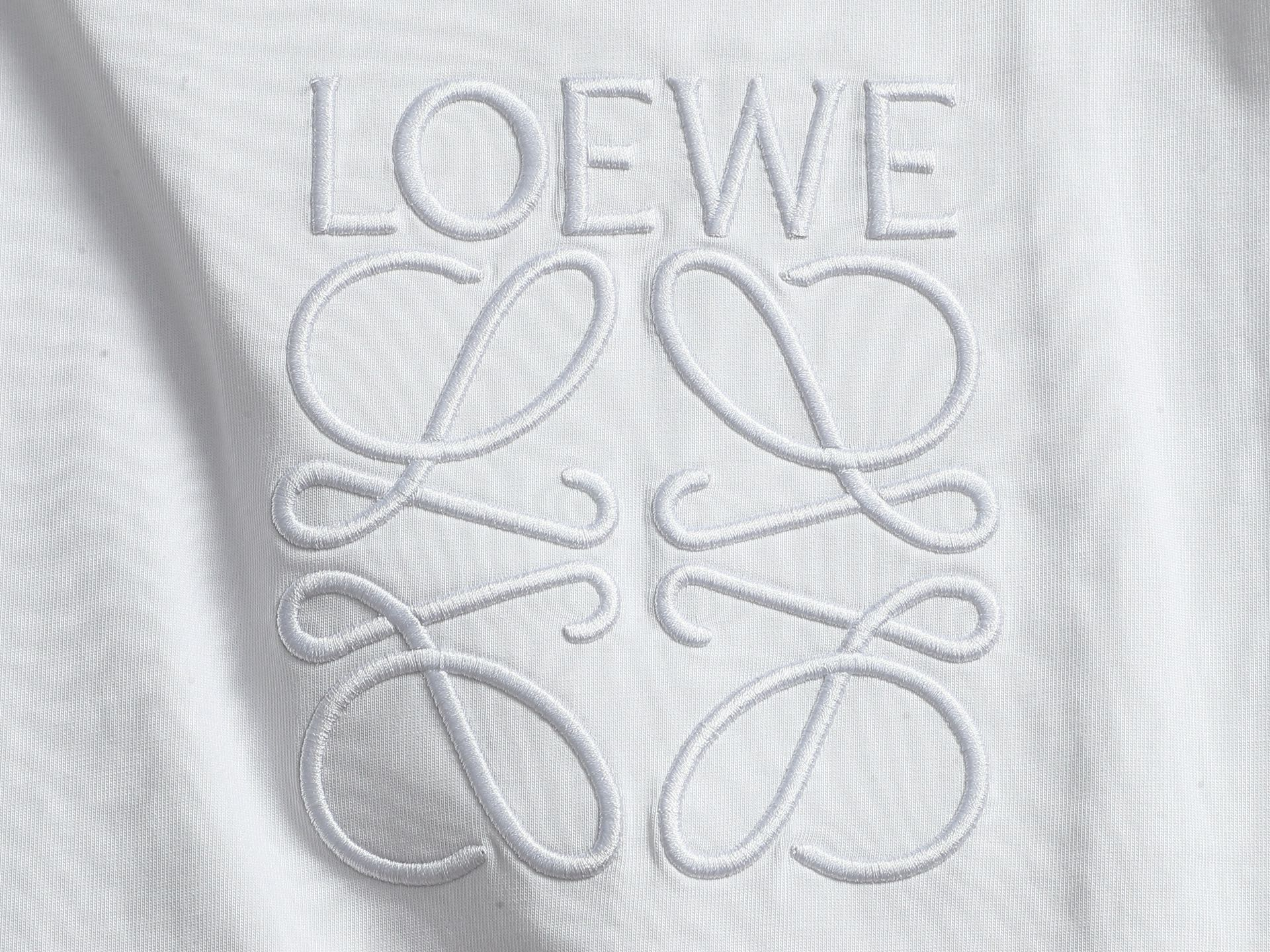 【LOEWE】刺繍長袖 T シャツ