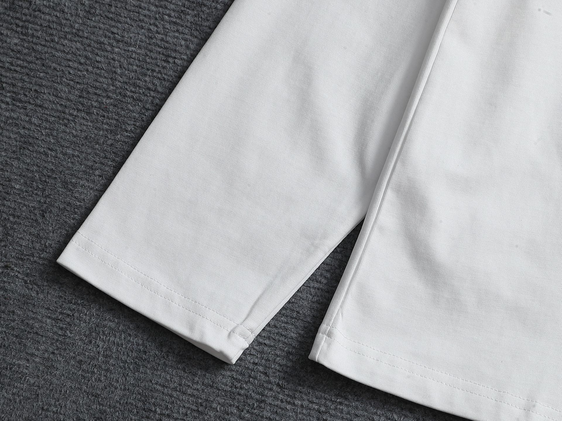 【LOEWE】刺繍長袖 T シャツ