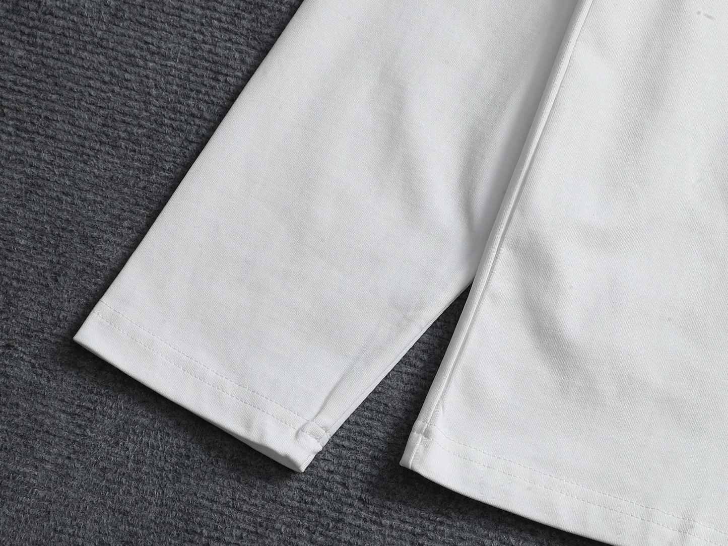 【LOEWE】刺繍長袖 T シャツ