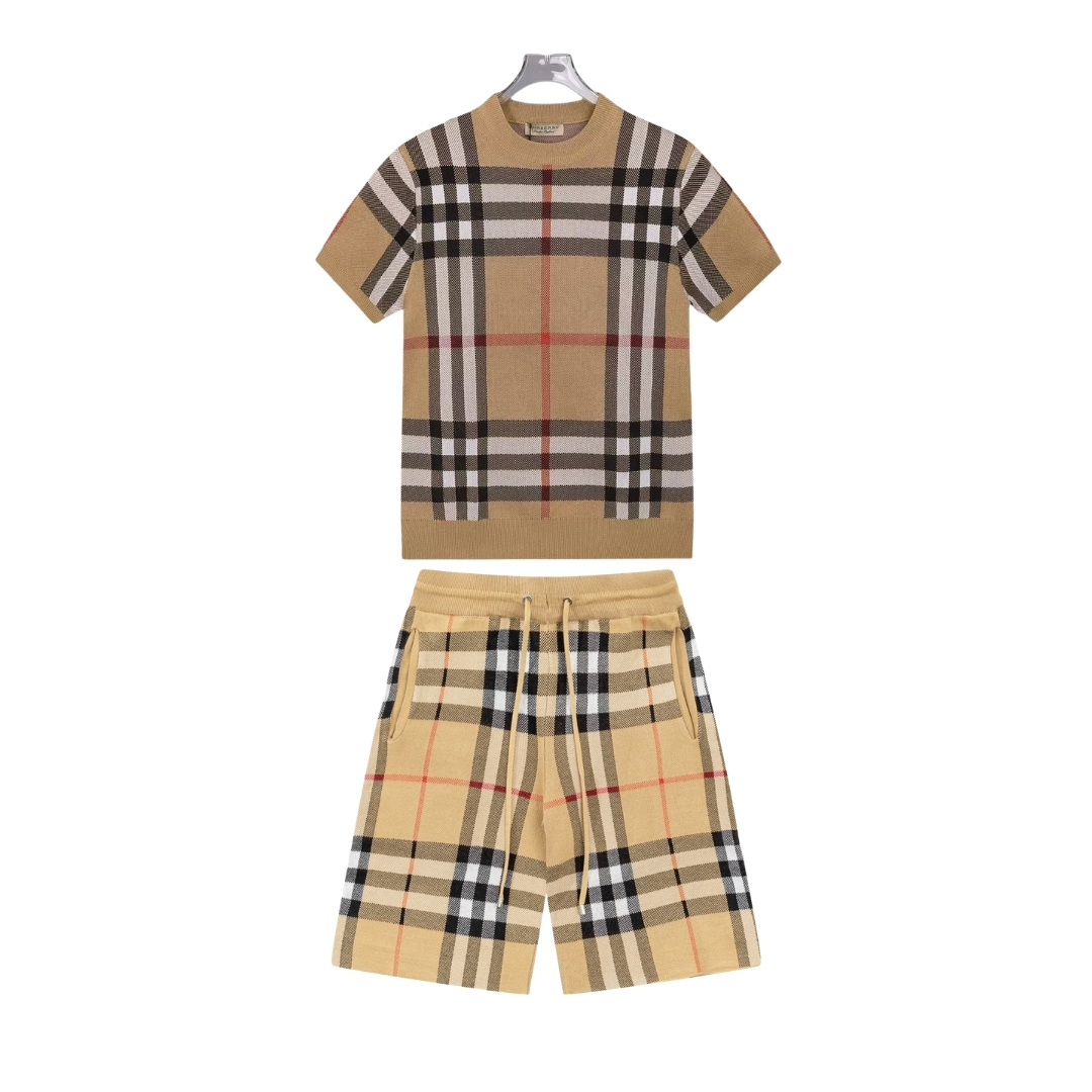 【BURBERRY】半袖T シャツショートパンツ セットアップ