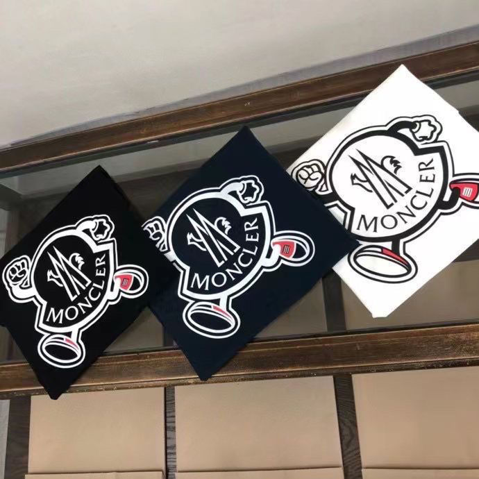 【Moncler 】（モンクレール）男女兼用、ご好評に付き再入荷！