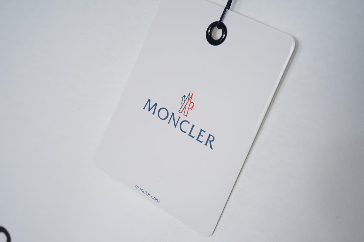 【Moncler 】（モンクレール）男女兼用、ご好評に付き再入荷！