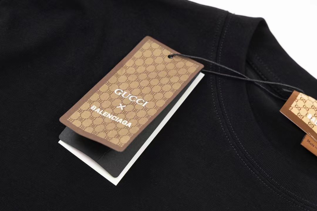 【GUCCI x BALENCIAGA旗艦店】Tシャツ ご好評に付き再入荷！