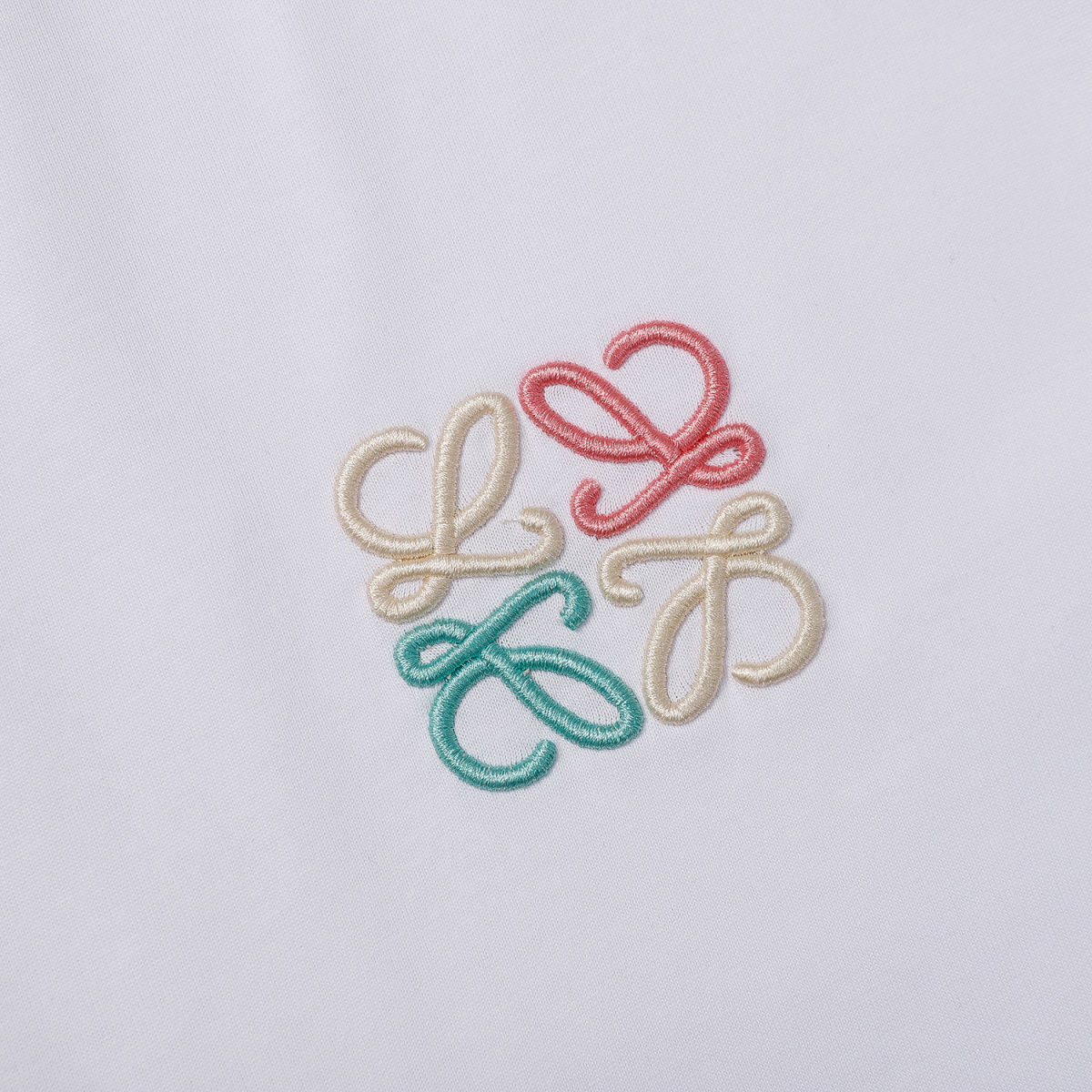 【LOEWE 公式旗艦店】（ロエベ）Tシャツ、ご好評に付き再入荷！