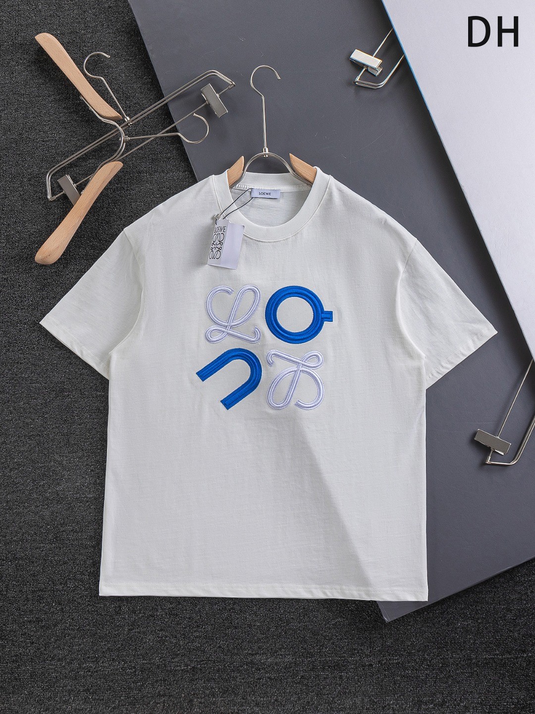 【LOEWE 公式旗艦店】（ロエベ）Tシャツ、ご好評に付き再入荷！