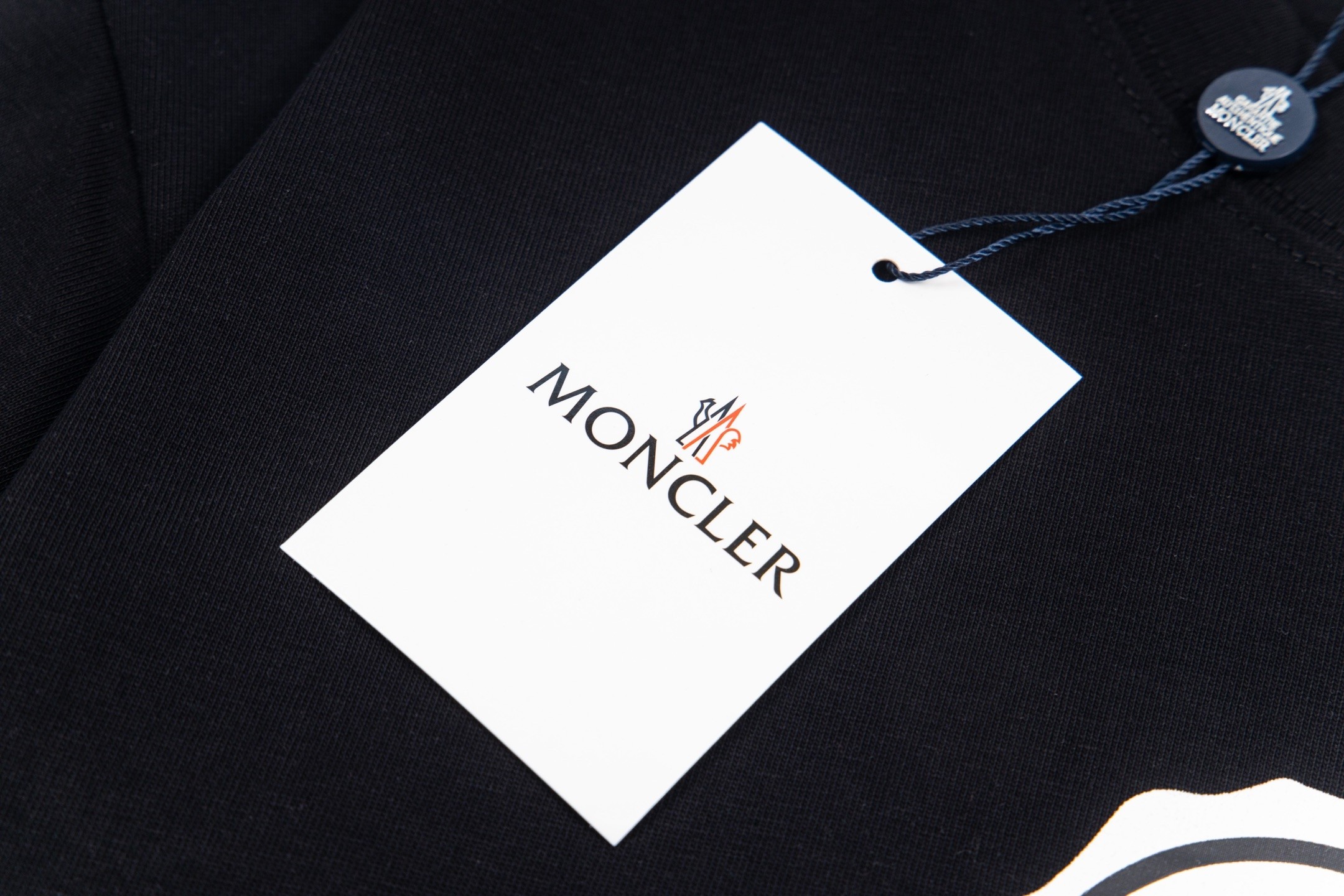 【Moncler 】（モンクレール）半袖Tシャツ 男女兼用、ご好評に付き再入荷！
