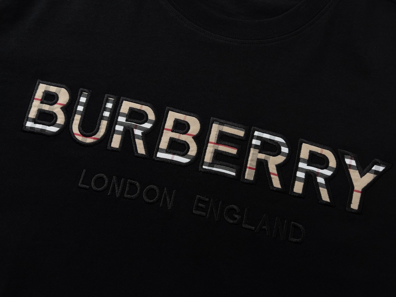 【BURBERRY旗艦店】バーバリー 半袖Tシャツ ご好評に付き再入荷！