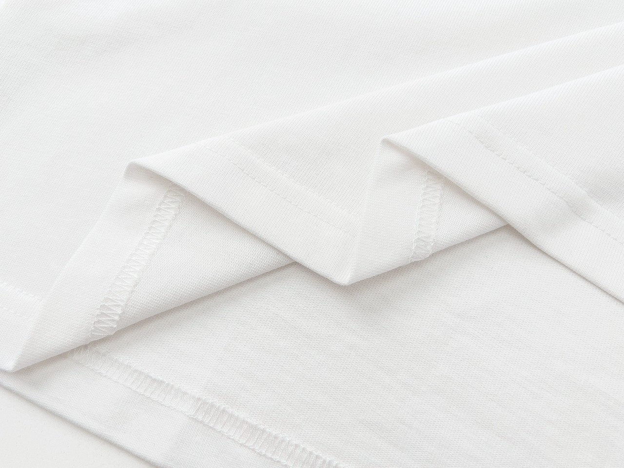 【BURBERRY旗艦店】バーバリー 半袖Tシャツ ご好評に付き再入荷！