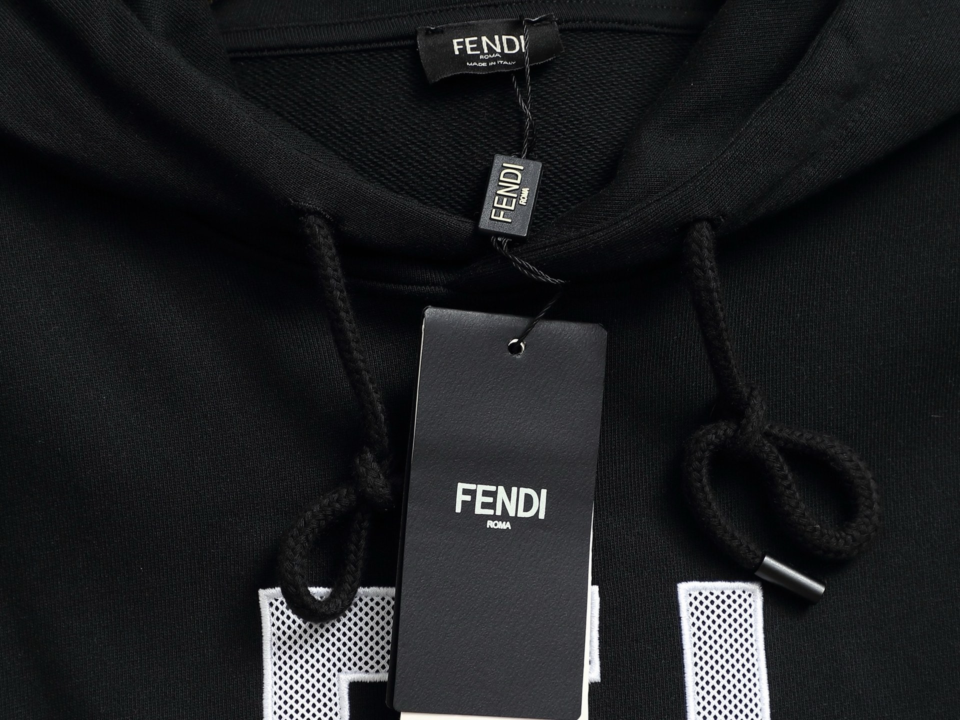 【FENDI旗艦店】フェンディ パーカー 男女兼用 ご好評に付き再入荷！