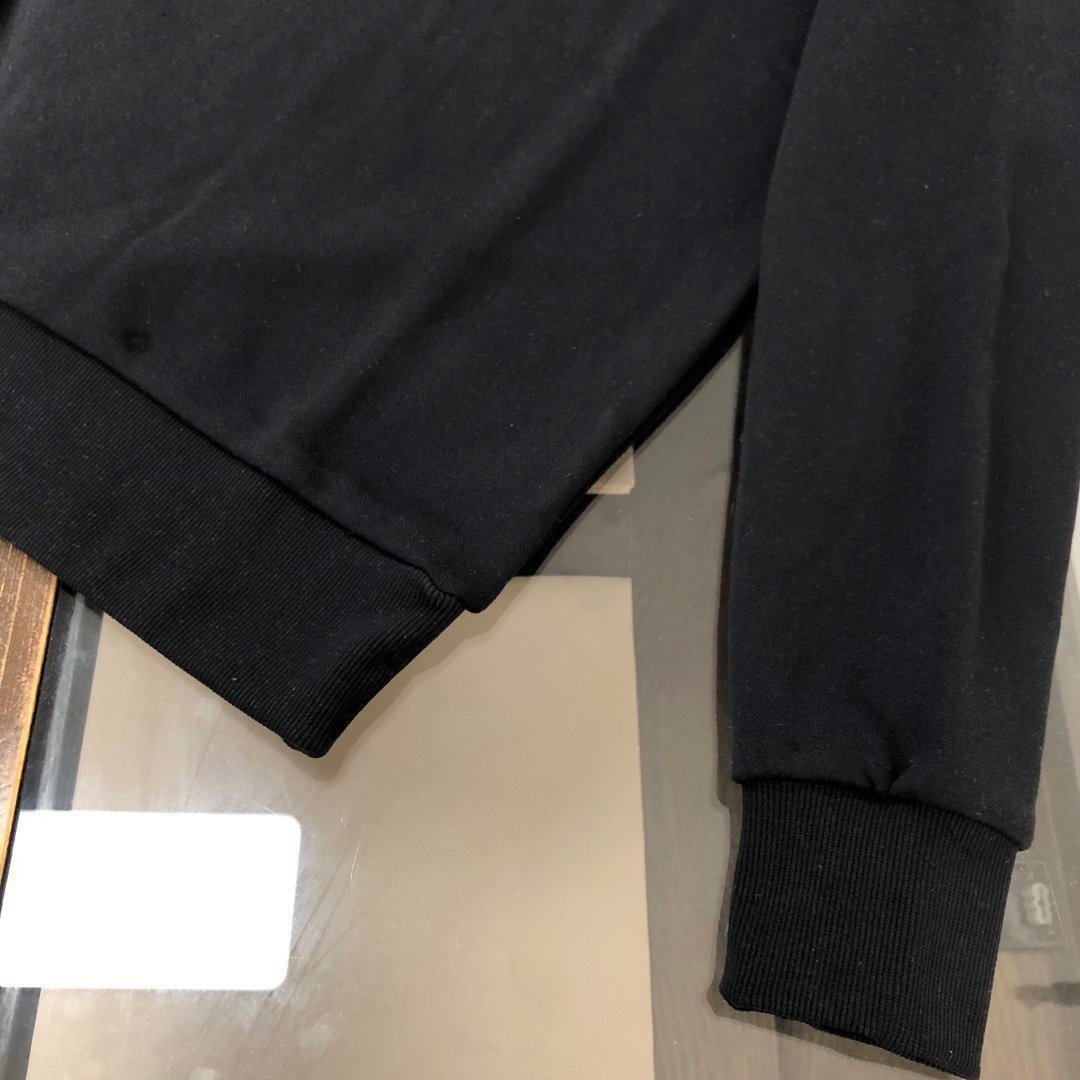 【MONCLER】長袖 T シャツ