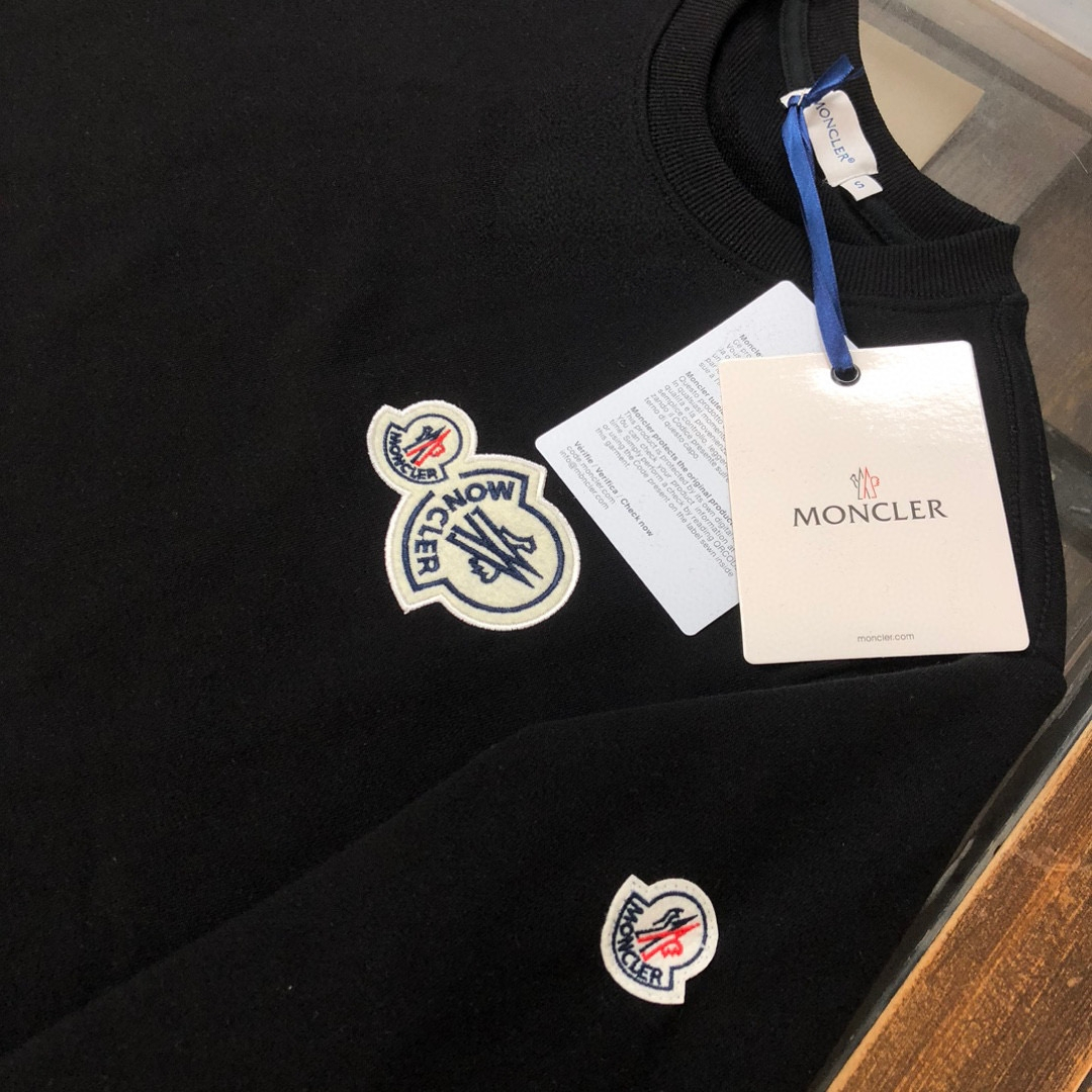 【MONCLER】長袖 T シャツ
