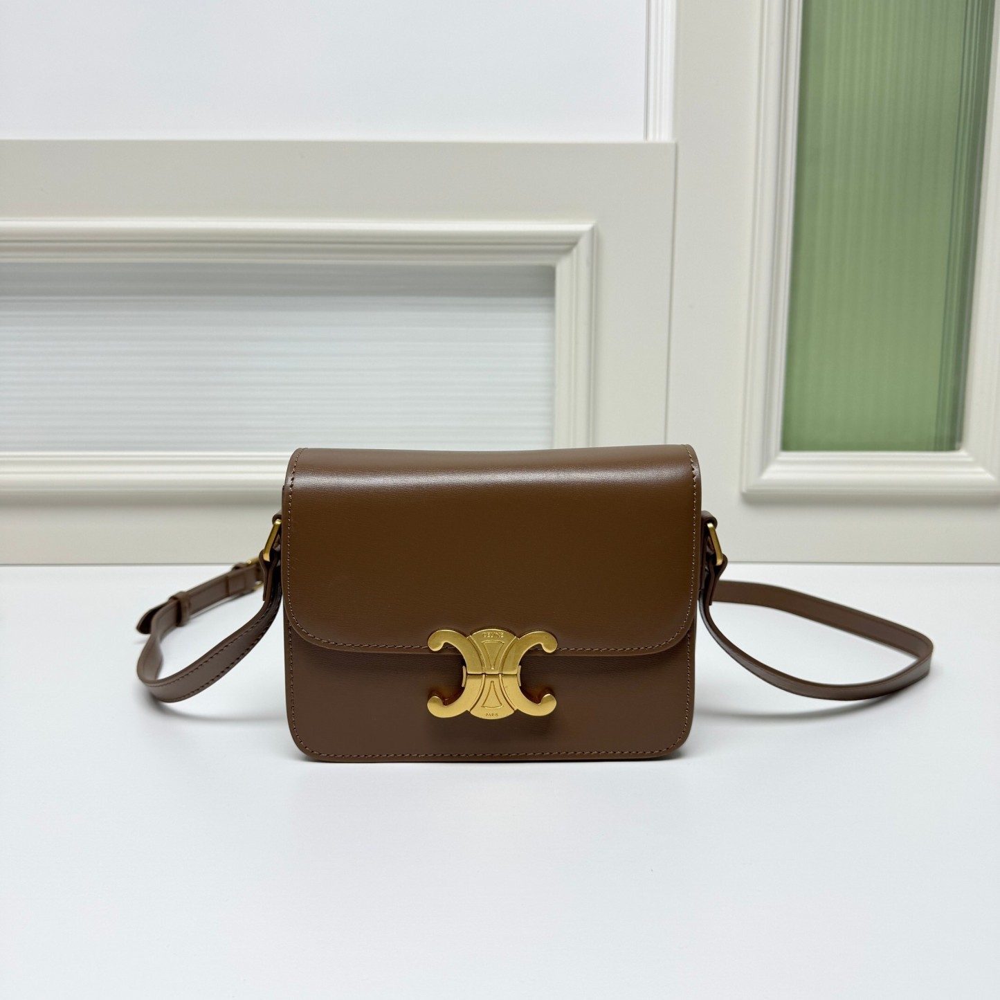 CELINE★トリオンフ クロスボディバッグ ティーン シャイニー