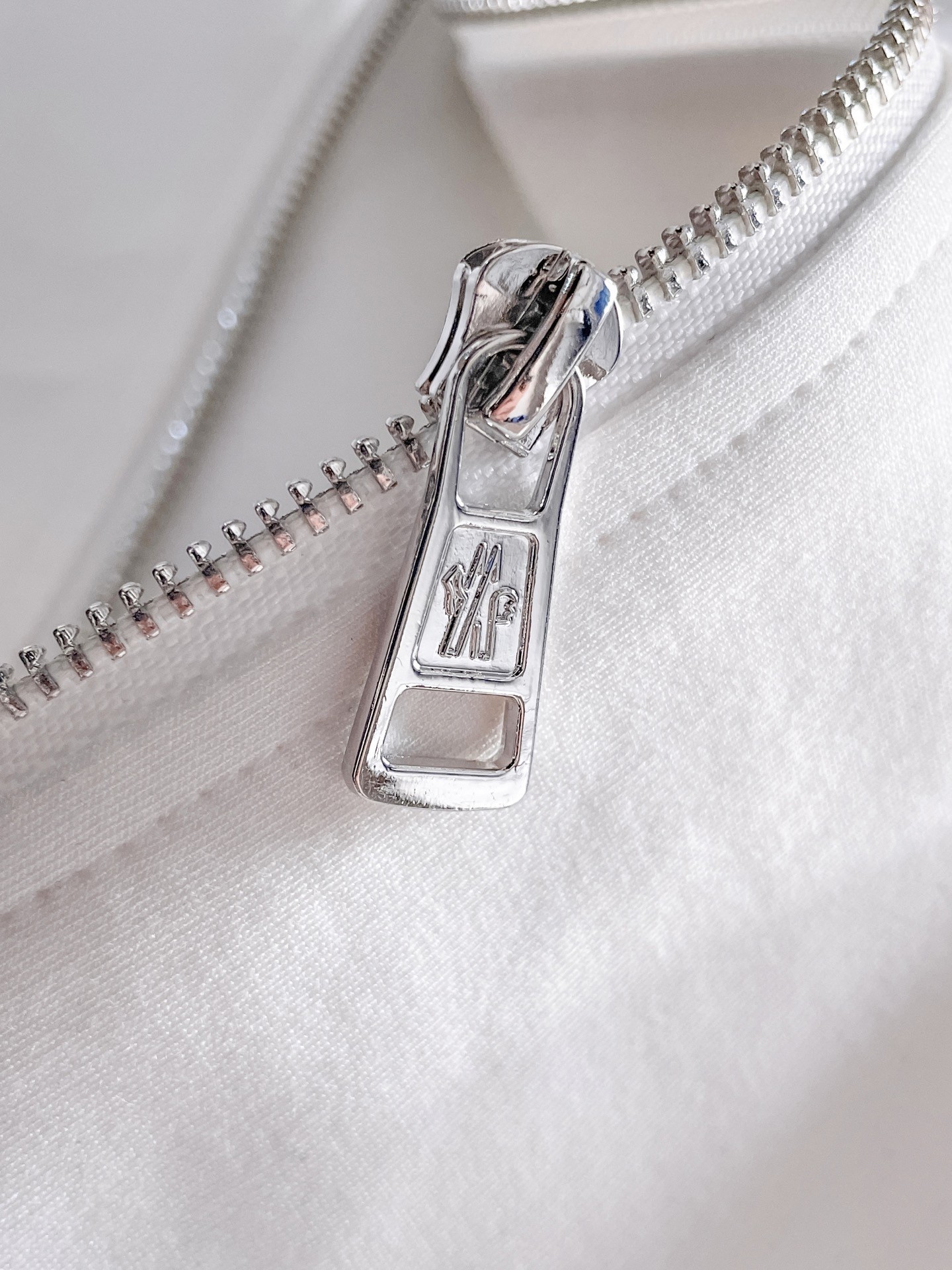 【MONCLER公式旗艦店】モンクレール 上下セット セットアップ ご好評に付き再入荷！