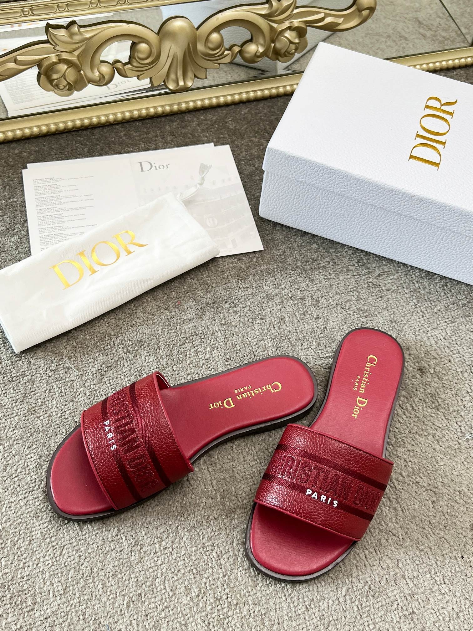 【カジュアルで上品♪】DIOR Dway スライド サンダル