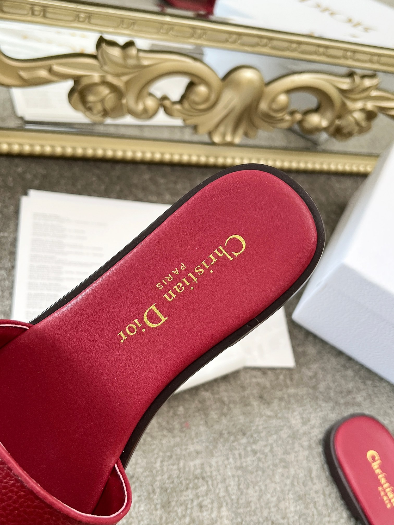 【カジュアルで上品♪】DIOR Dway スライド サンダル