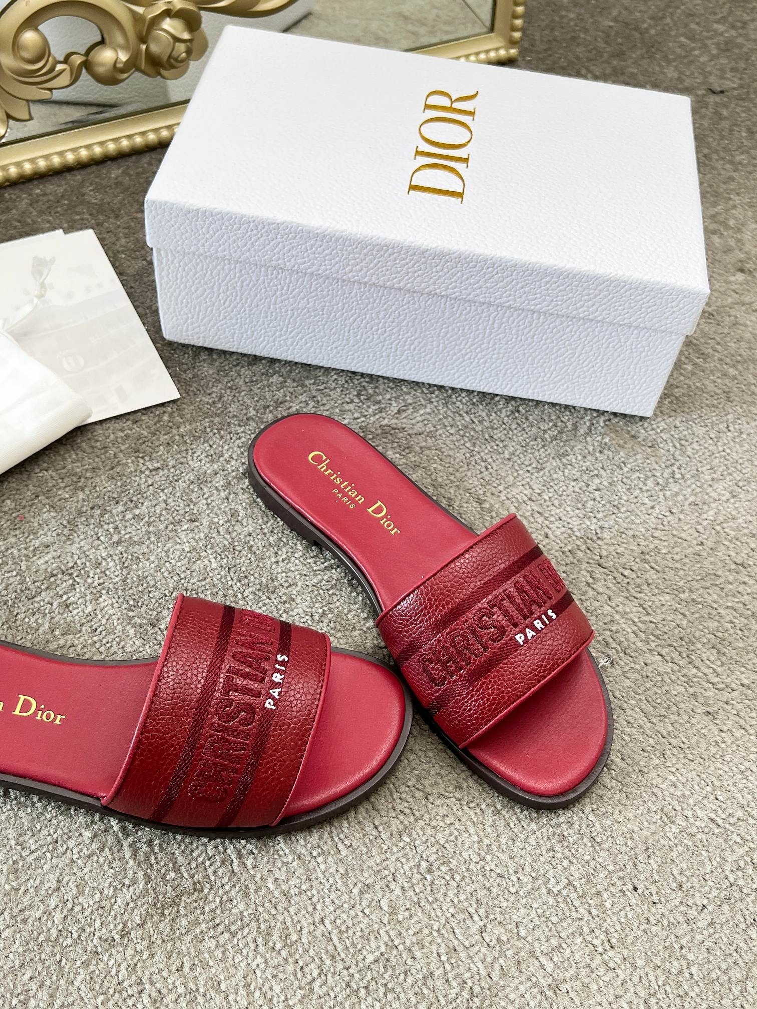 【カジュアルで上品♪】DIOR Dway スライド サンダル
