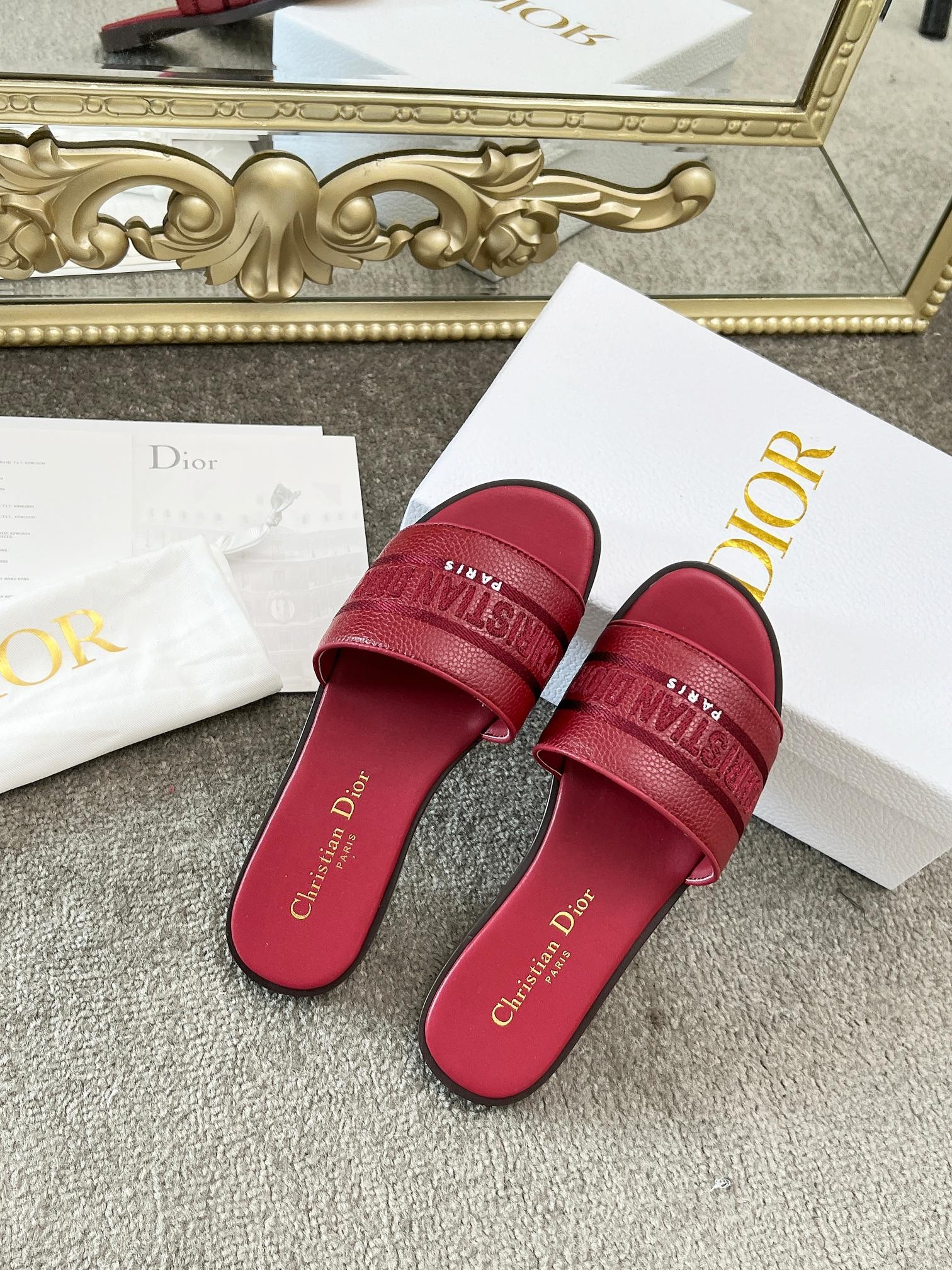 【カジュアルで上品♪】DIOR Dway スライド サンダル