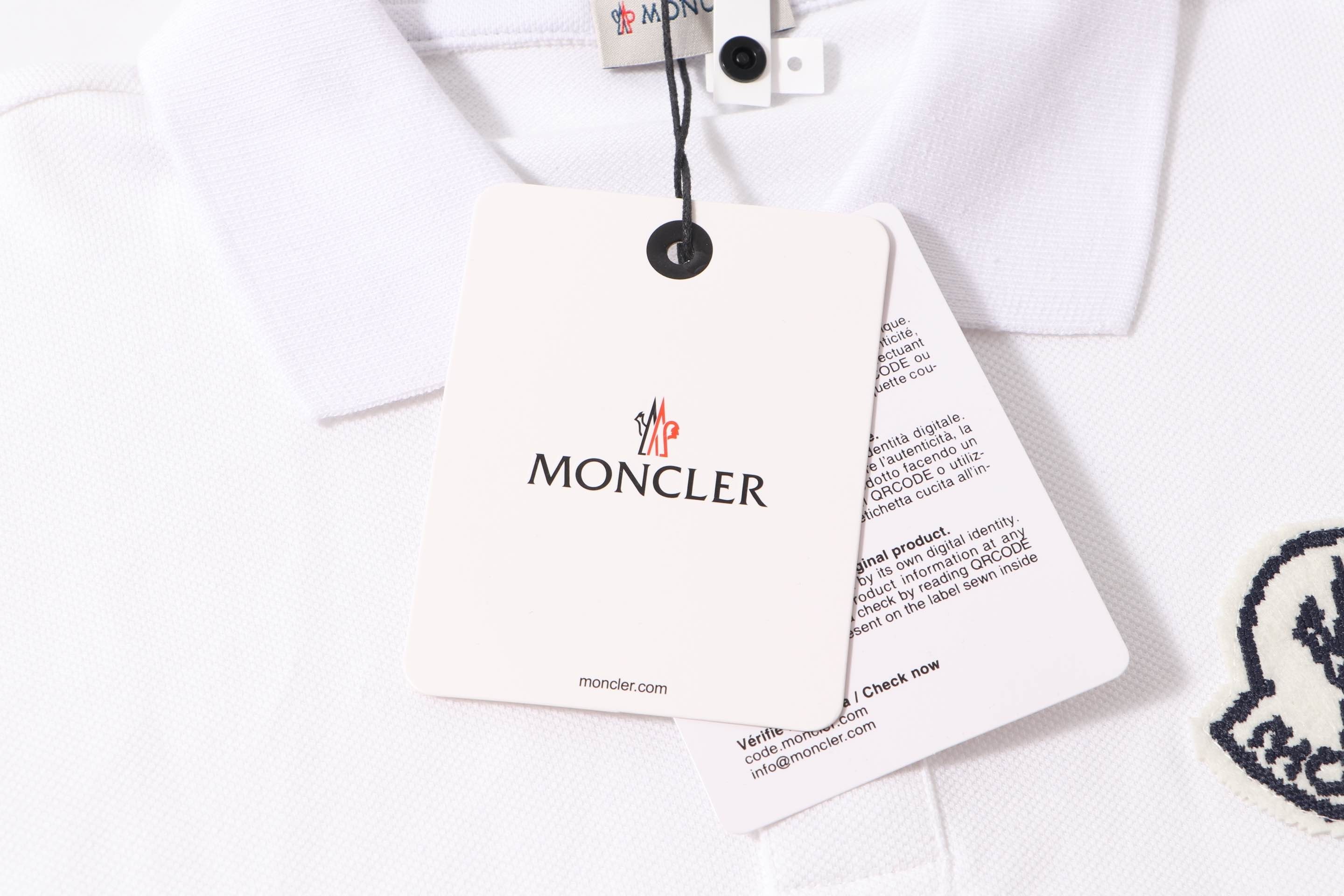 【MONCLER】半袖 T シャツ