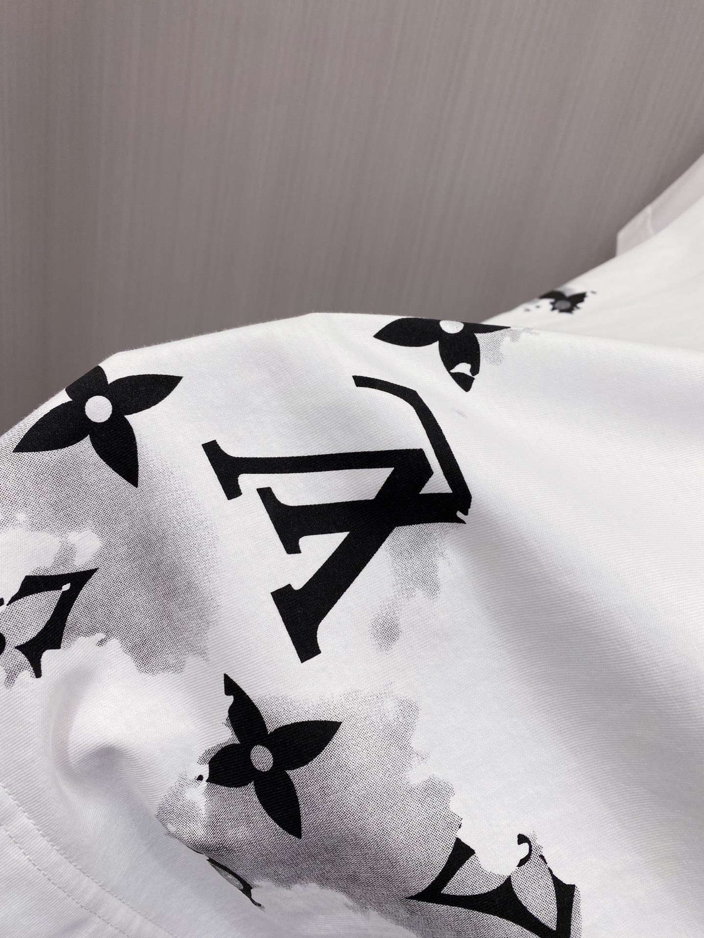【LOUIS VUITTON】半袖 T シャツ