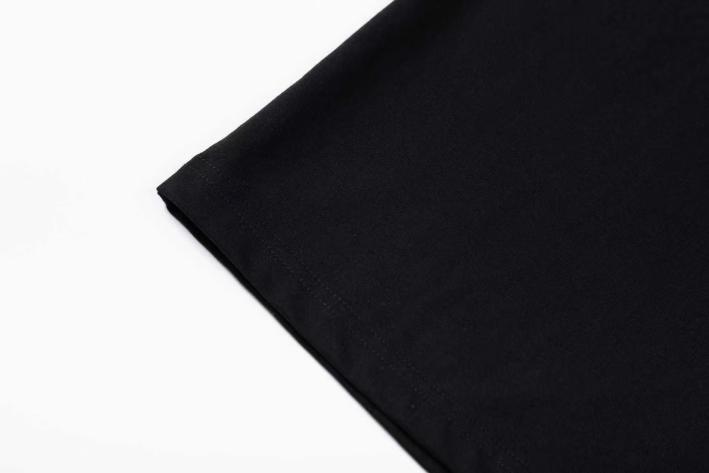 【PRADA】半袖 T シャツ