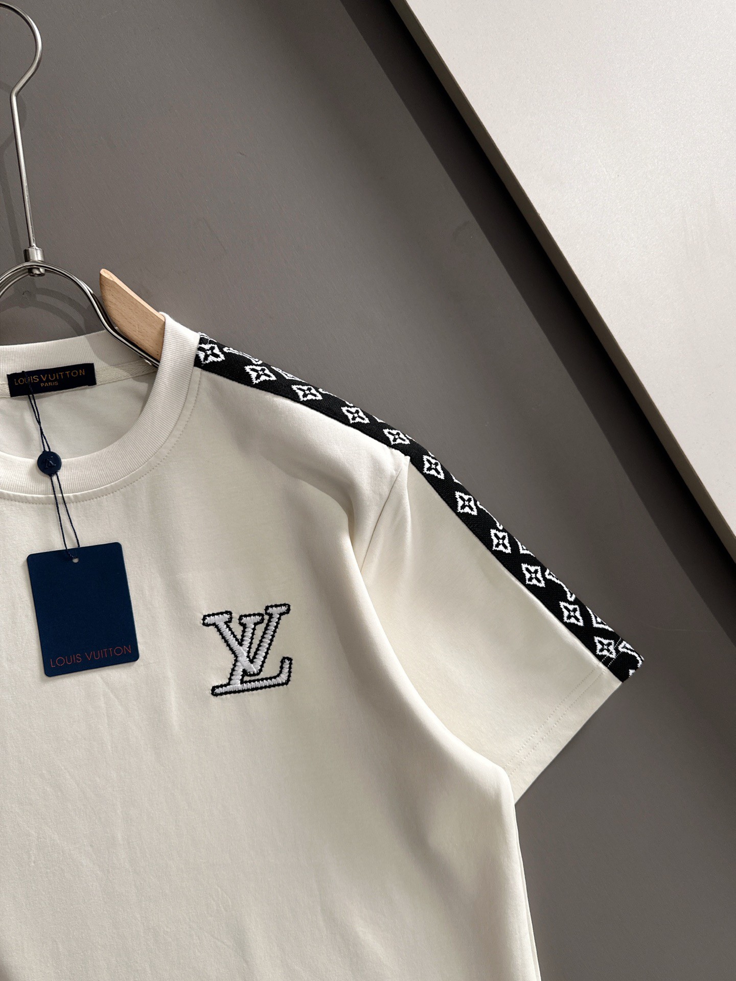 【LOUIS VUITTON】半袖T シャツショートパンツ セットアップ