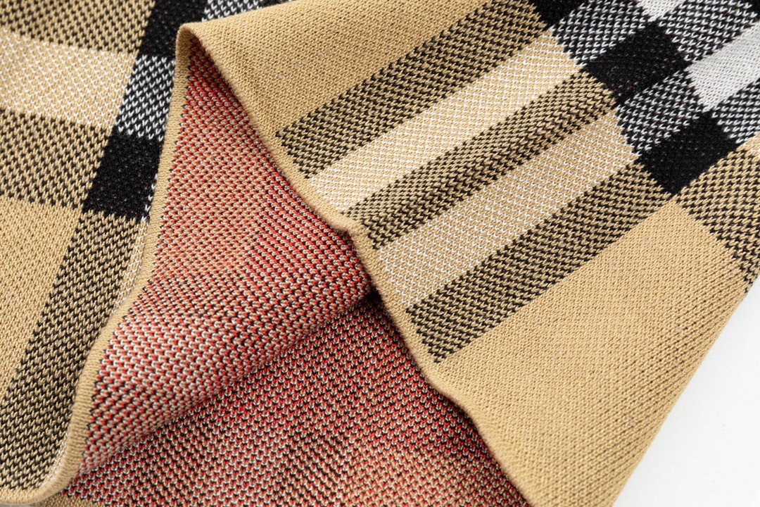 【BURBERRY】半袖T シャツショートパンツ セットアップ