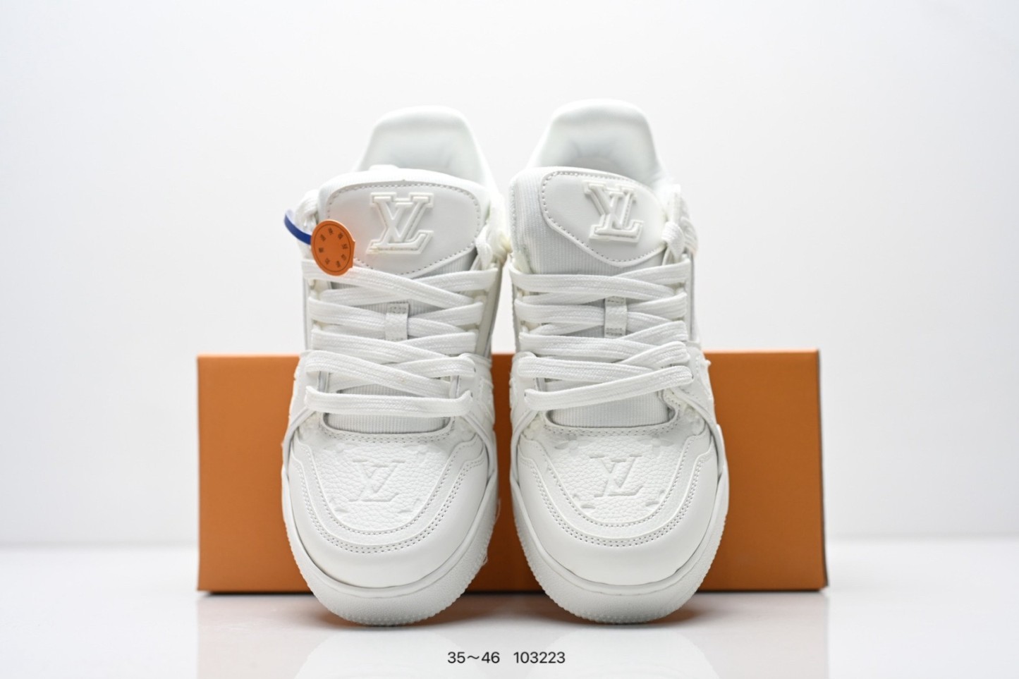 LOUIS VUITTON ルイヴィトン LV TRAINER スニーカー