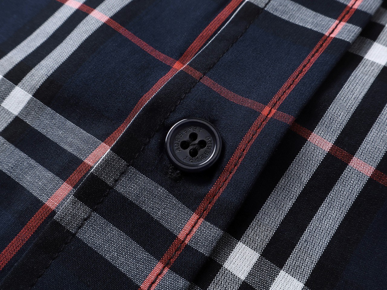 【BURBERRY】長袖シャツ