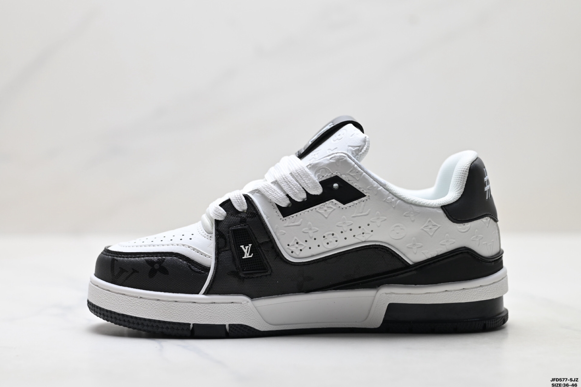 Louis Vuitton Trainer Sneaker Low スニーカー