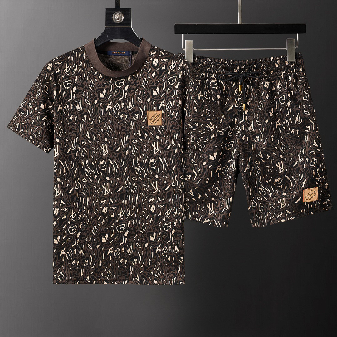【LOUIS VUITTON】半袖T シャツショートパンツ セットアップ